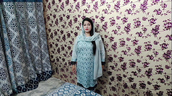 Beautiful Pakistani Aunty Fingering with Sexy Urdu Voice