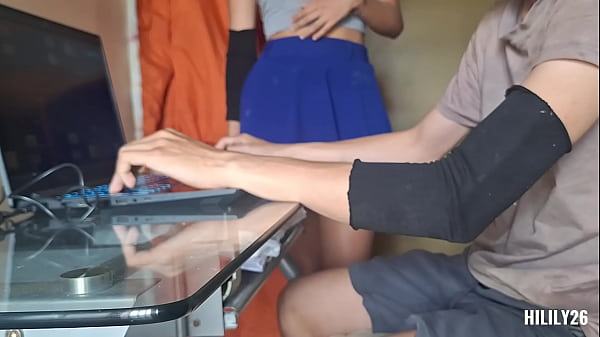 cogemos mientras el juega hotline miami