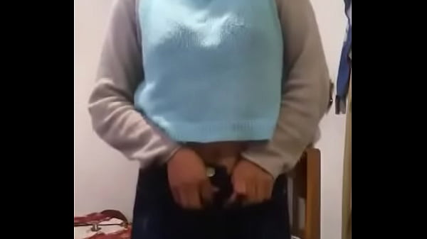 Itzel vuelve a desnudarse para el novio y se mete los dedos