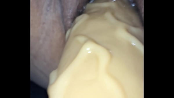 metiendole su gran dildo