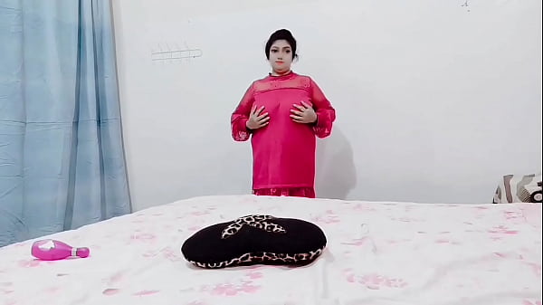 Pakistani Hot Beautiful Bbw Orgasm with Toy