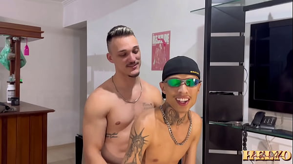 PERSONAL TRAINER DEIXA A MORENA MAGRINHA E SEU NAMORADO EXCITADOS E ANSIOSOS PARA CHUPAR UM PAU