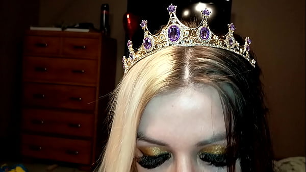 Pink bikini princess babe close up POV blowjob (free short)